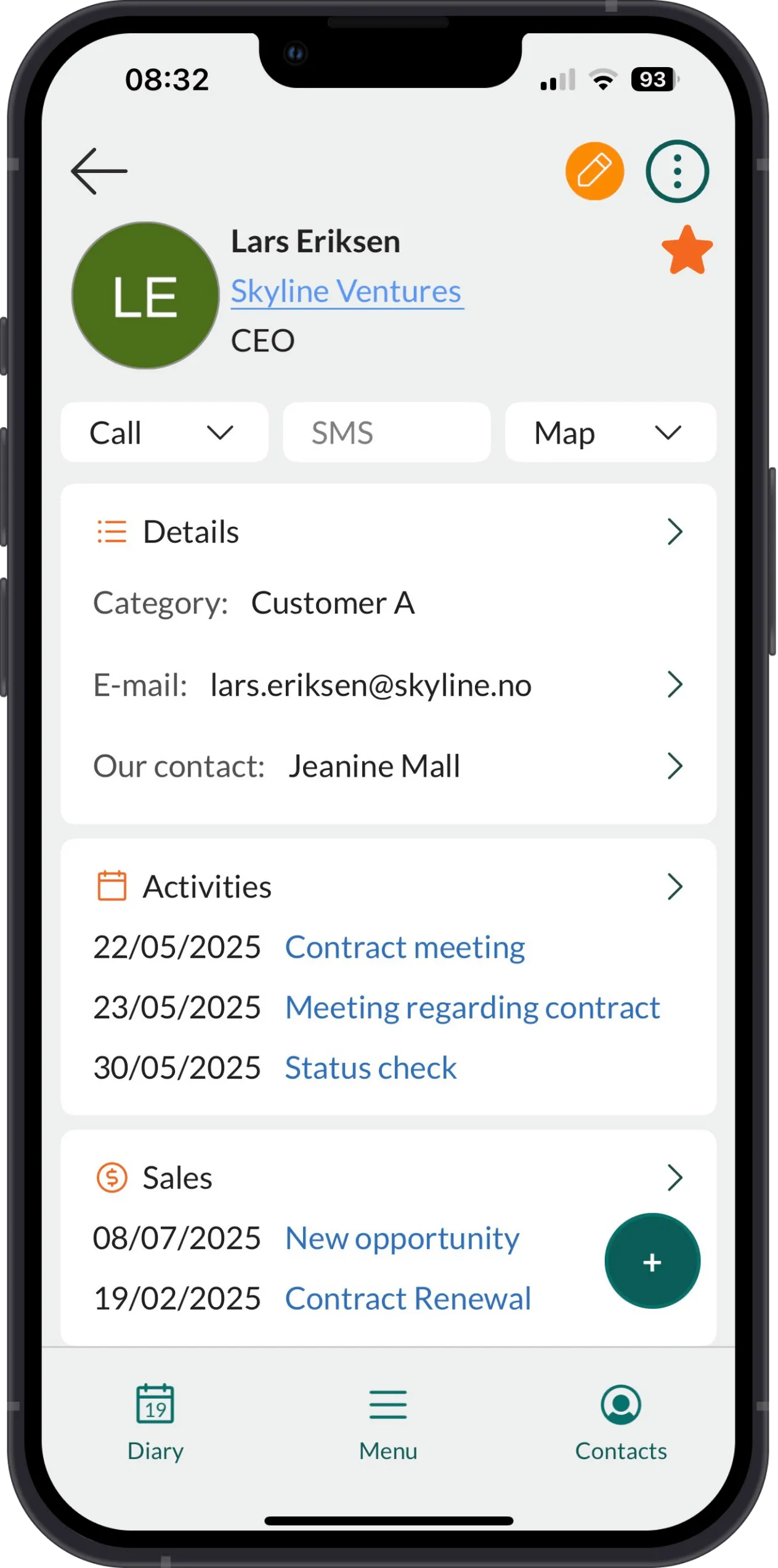 Mobile CRM: Send email or SMS from contact -app-screen